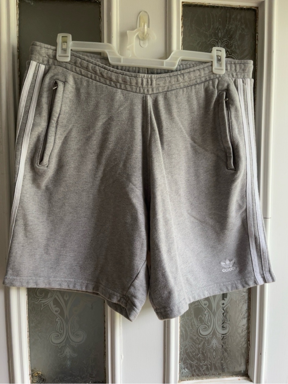 Adidas Originals Men’s XL Gray Trefoil Fleece Sweat Shorts Zip Pockets